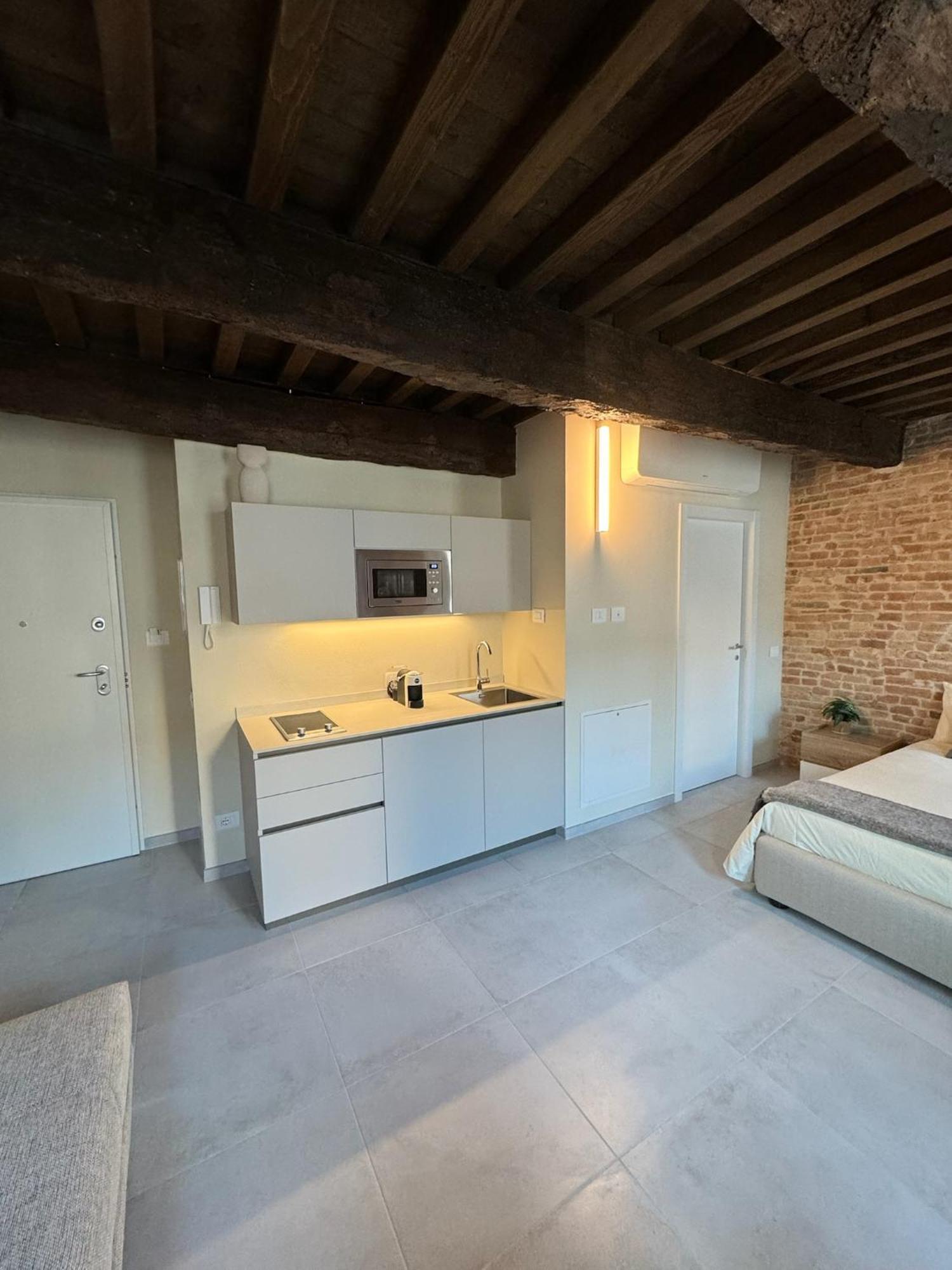 Noua Luxury Studio Apartments Равенна Екстер'єр фото