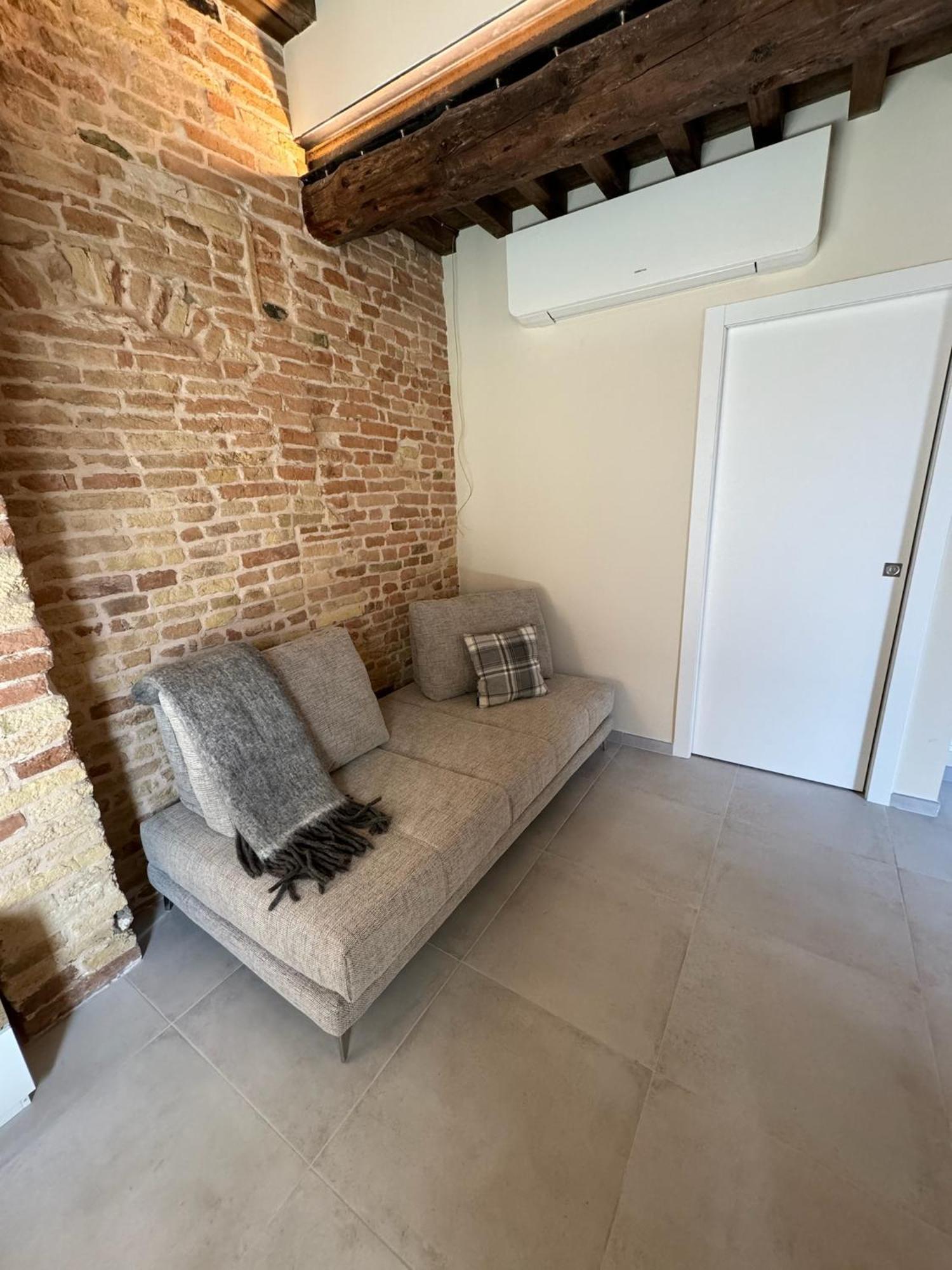 Noua Luxury Studio Apartments Равенна Екстер'єр фото
