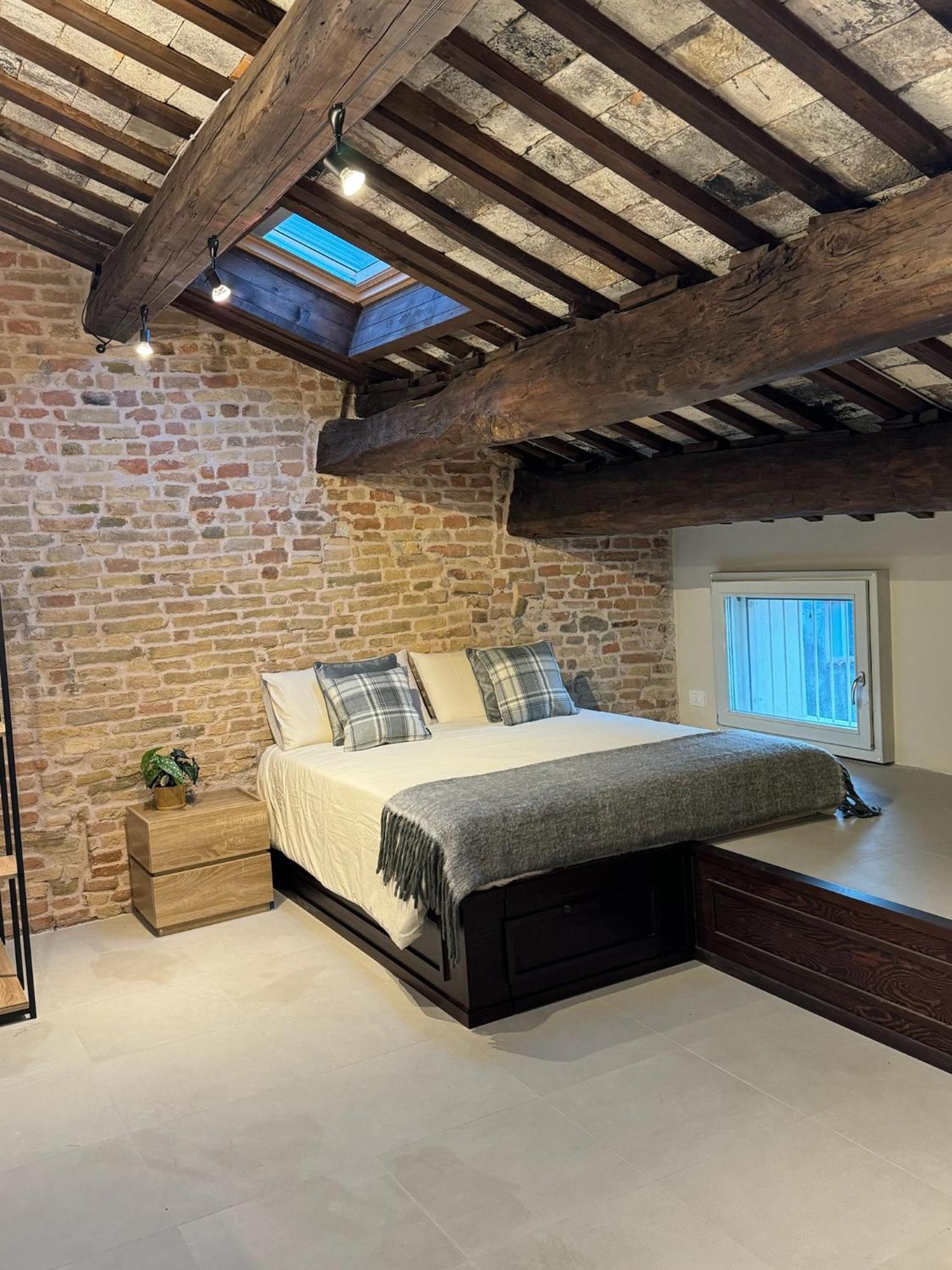 Noua Luxury Studio Apartments Равенна Екстер'єр фото